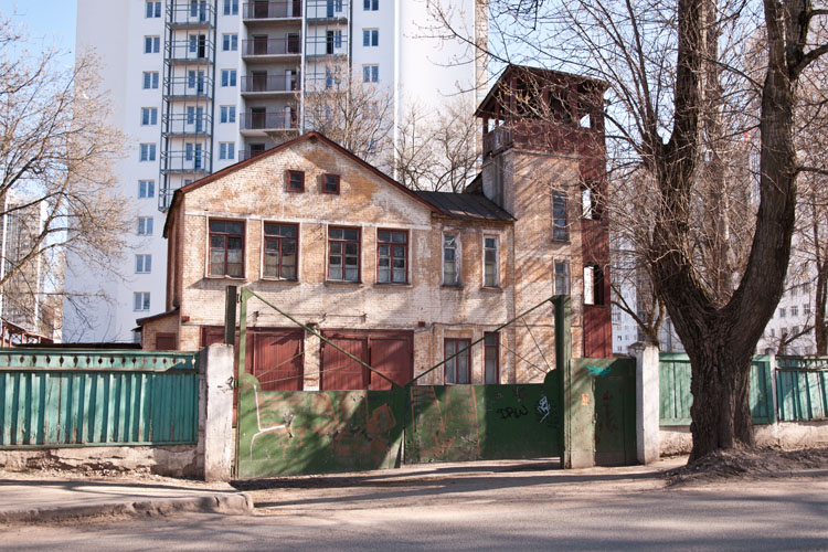 Старая пожарная часть в Мытищах