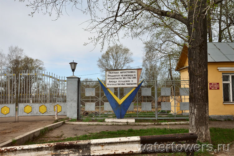 Войсковая часть в Ростове, ворота