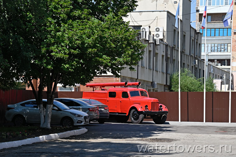 Старый пожарный ЗИЛ у пожарной части № 1, Самара