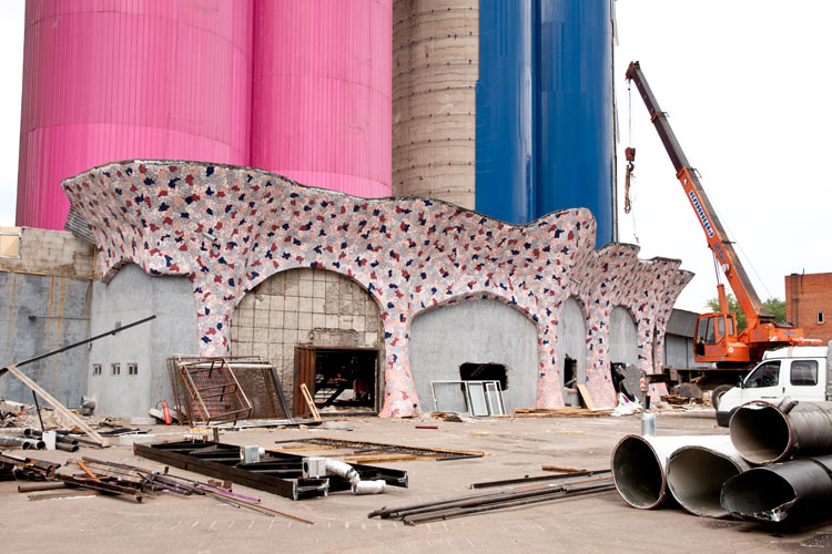Снос ночного клуба «Гауди», июнь 2013 года