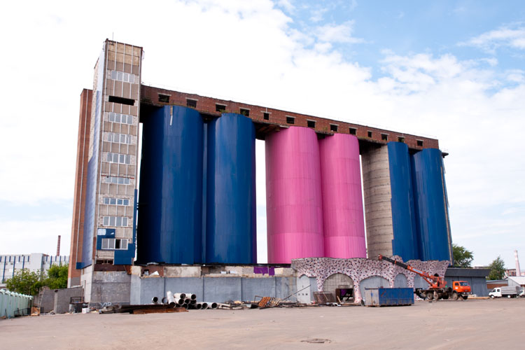 Снос ночного клуба «Гауди», июнь 2013 года
