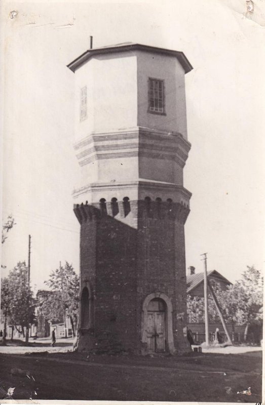 Шокин Леонид Владимирович. Водонапорная башня в Кимрах, 1940–1950-е гг.