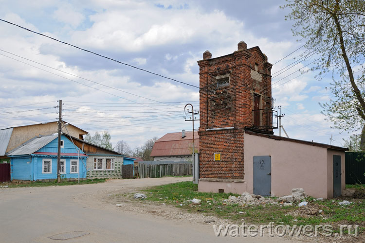 Трансформаторная будка на улице Семенова