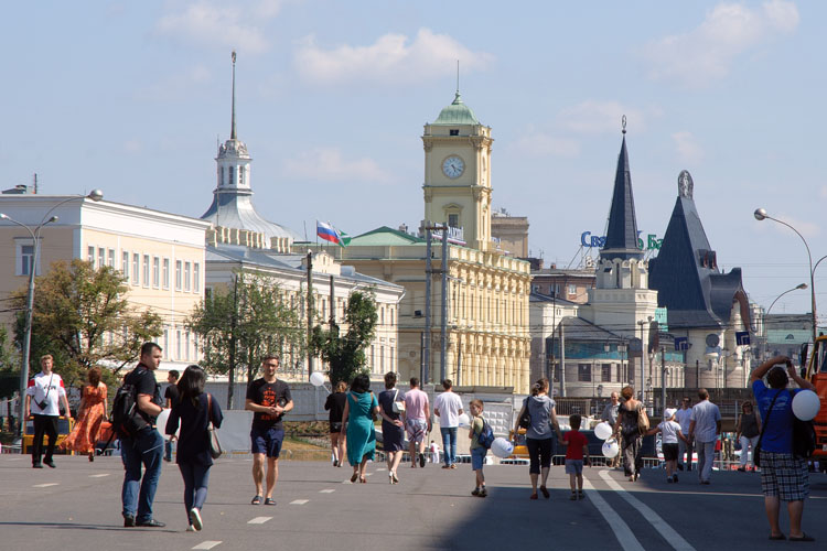 Ленинградский вокзал в Москве