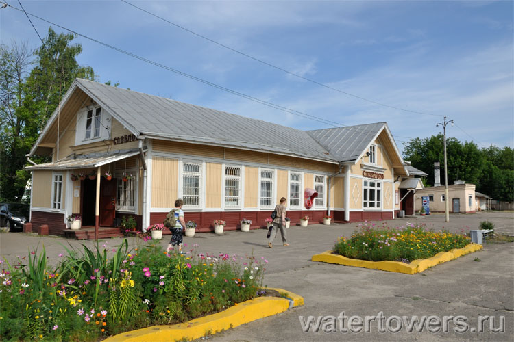 Деревянный вокзал станции Савелово, 2013 год
