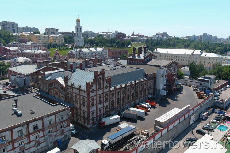 Жигулевский пивоваренный завод со стороны Волги, вид сверху