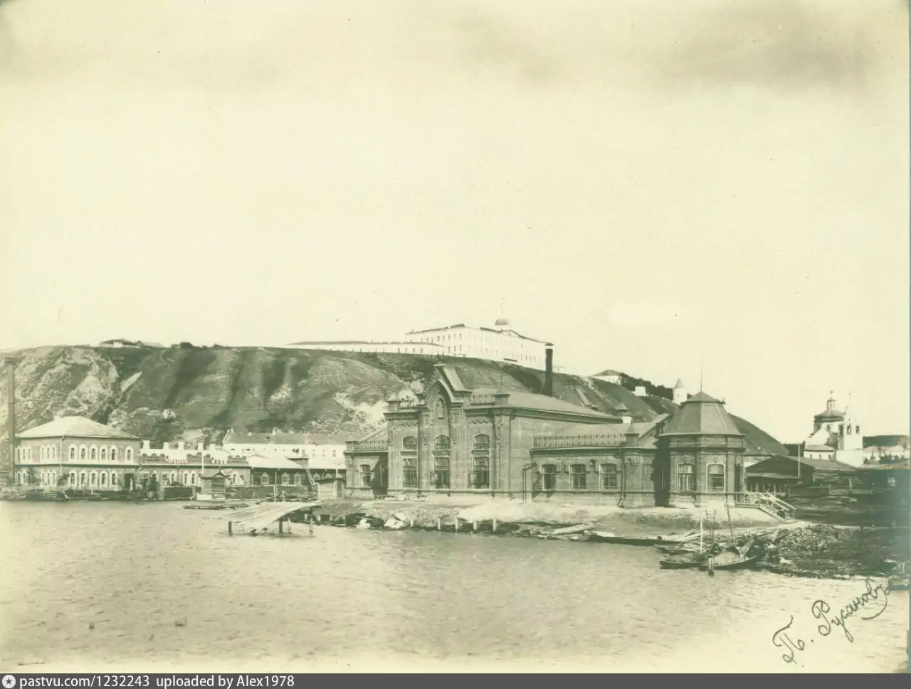 П. Русанов. Вид на Тобольский кремль с р. Иртыш, 1904 г.