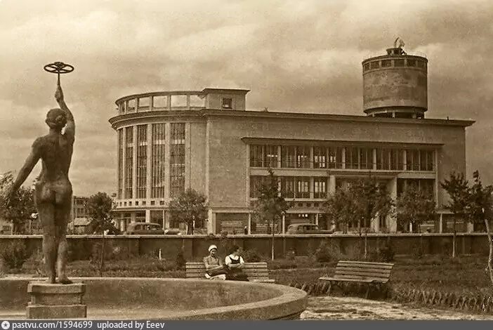 Автозаводский универмаг, Горький, 1940–1950 гг.