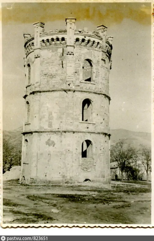 Новороссийск, Генуэзская башня на Октябрьской площади, 1943–1956 гг.