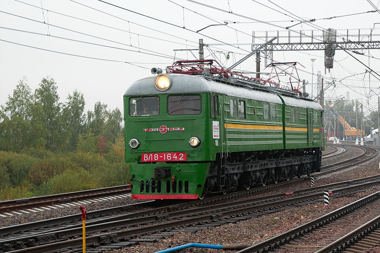 ВЛ8-1642 в Щербинке