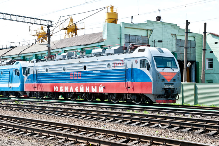 Электровоз ЭП1М в Рязани