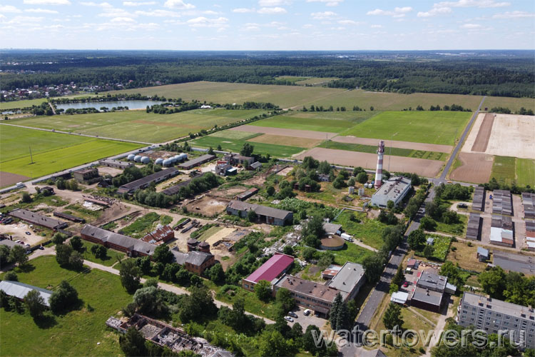 Силосная башня в Луговой