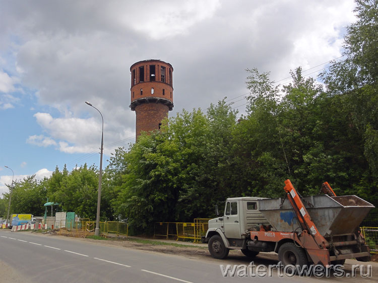 Заброшенная водонапорная башня в Медведково