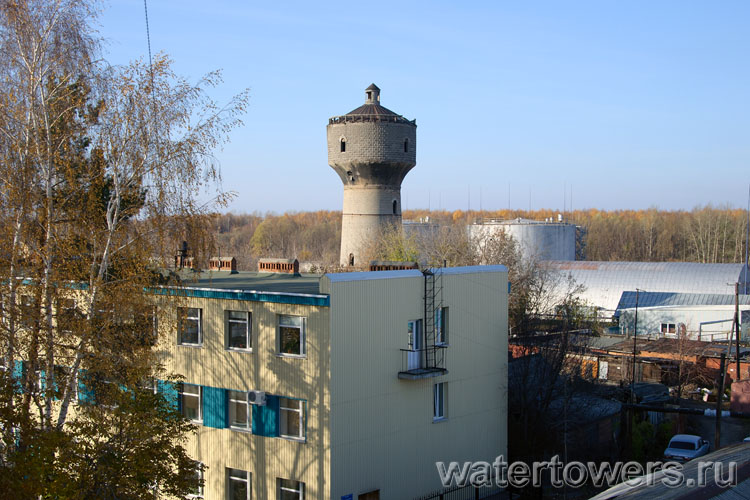 Серая водонапорная башня в Рязани Серая водонапорная башня в Рязани