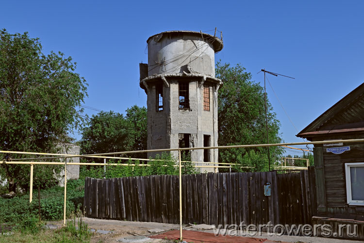 Сызрань, заброшенная водонапорная башня на улице Скворцова