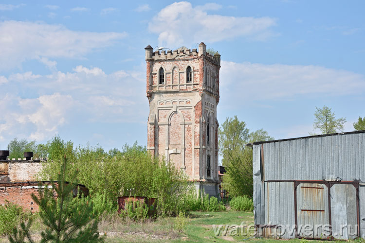 Водонапорная башня в поселке Памяти Парижской коммуны