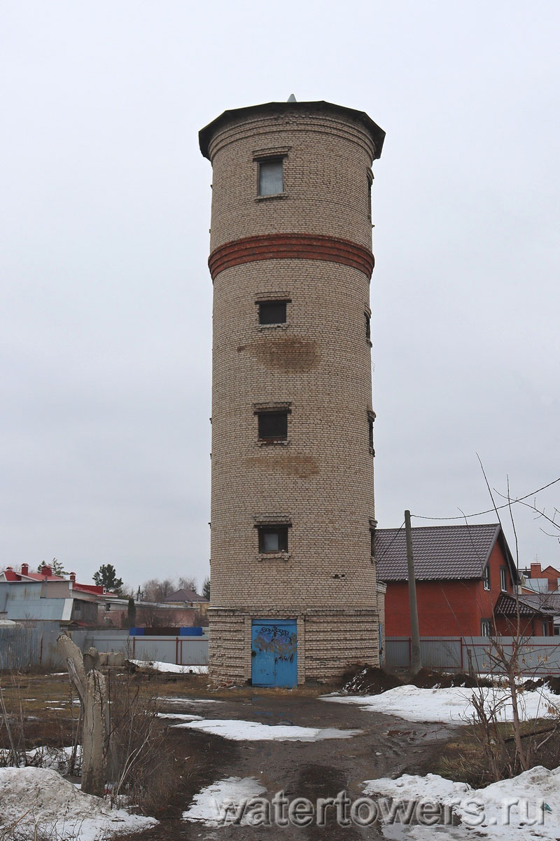 Водонапорная башня в поселке Смышляевка (Самарская область)