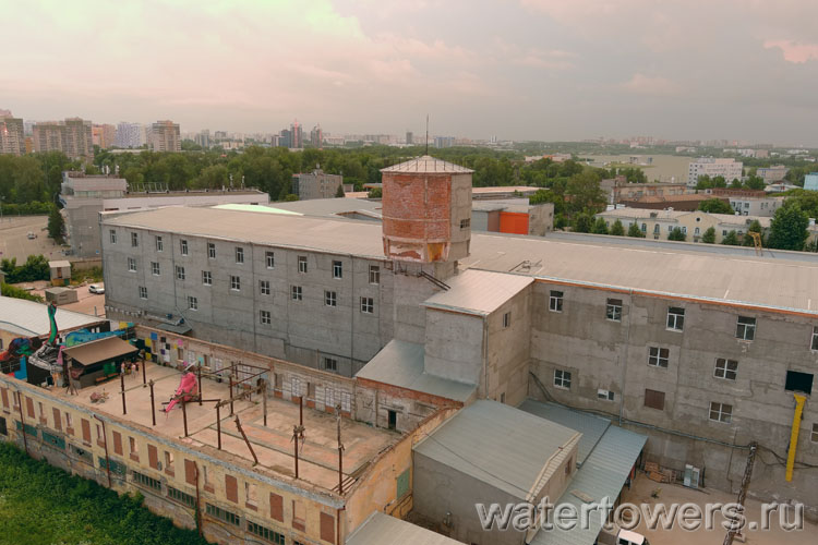 Водонапорная башня валяльно-войлочной фабрики в Казани, вид сверху