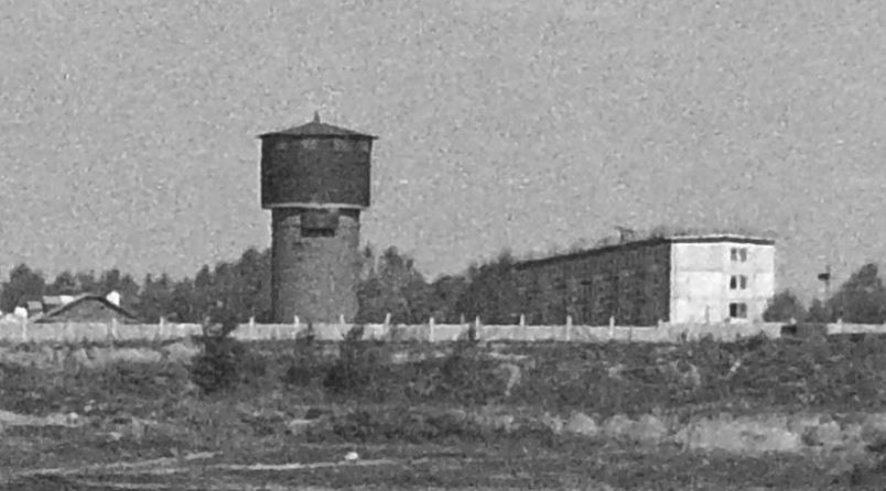 Водонапорная башня в военном городке Павшино, конец шестидесятых годов