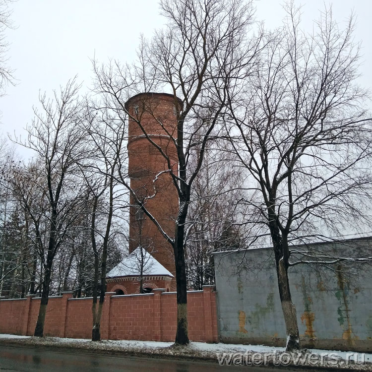 Тула, водонапорная башня на улице Сурикова Тула, водонапорная башня на улице Сурикова