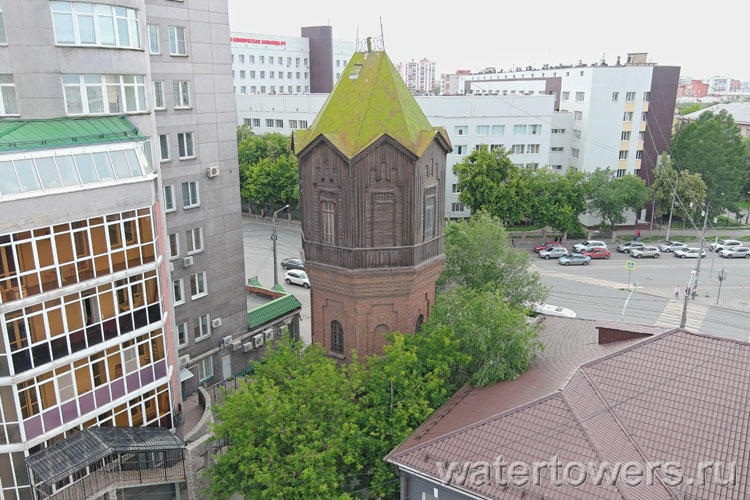 Водонапорная башня в Челябинске, вид сверху