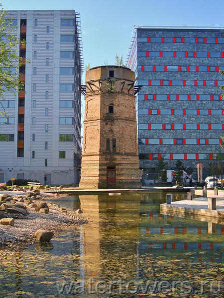 Водонапорная башня у станции Юлемисте /// Water tower near the Ulemiste railway station