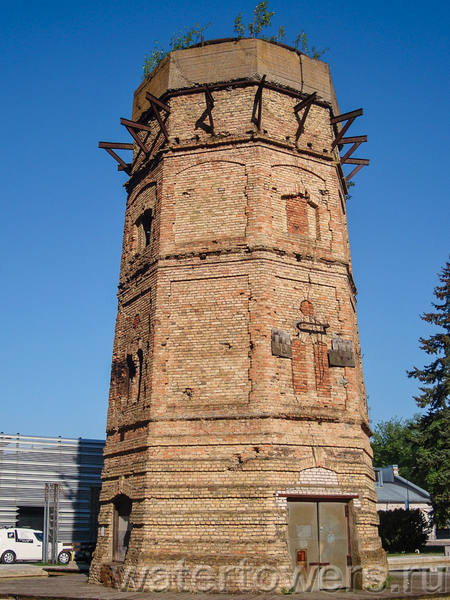 Водонапорная башня у станции Юлемисте /// Water tower near the Ulemiste railway station
