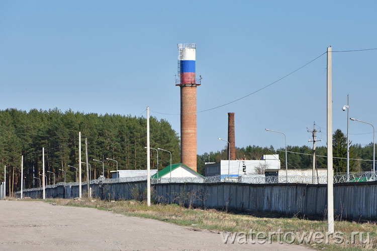 Бесшатровая водонапорная башня в Железнодорожном (Ивановская область)