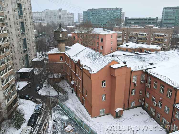 Встроенная водонапорная башня в Москве