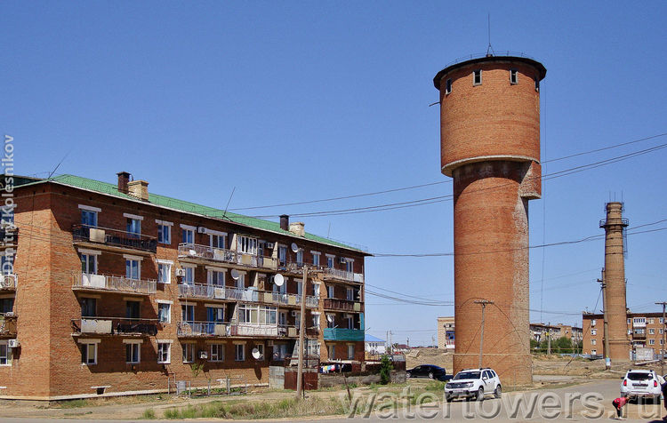 Водонапорная башня в посёлке Макат /// Water tower in Makat settlement