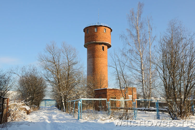 Кирпичная водонапорная башня в Дорохово