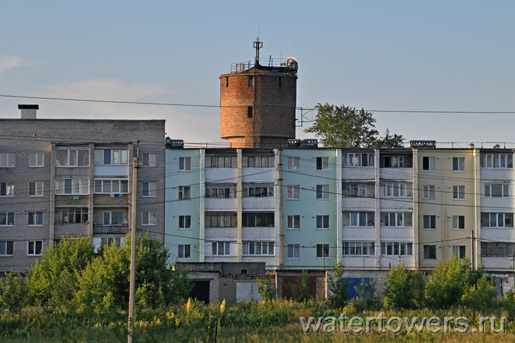 Водонапорная башня в поселке Уруссу