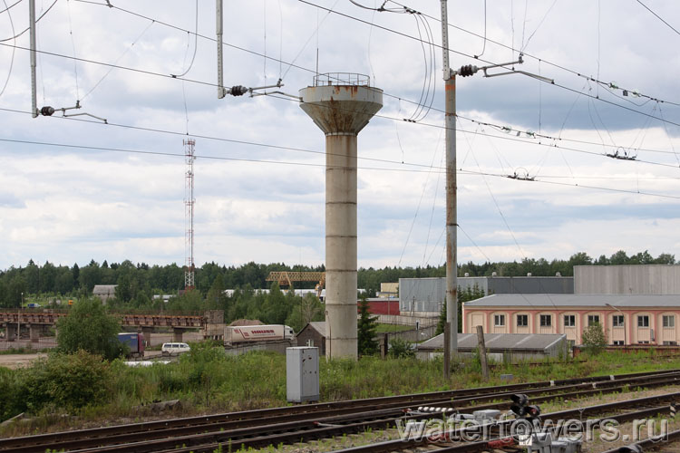 Водонапорная башня в Наугольном
