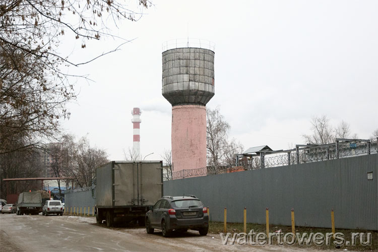 Бесшатровая водонапорная башня в Люберцах